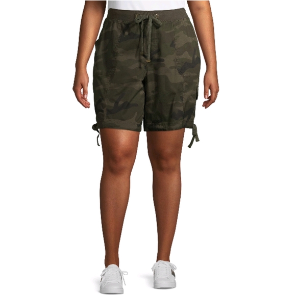 Terra & Sky Pants - TERRA & SKY CAMO CARGO SHORTS SZ 4X